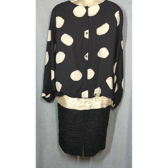 Vintage Saint ROMEI 100% Silk Dress 16 Black White Wing Sleeves Hong Kong Artsy - Picture 5 of 16